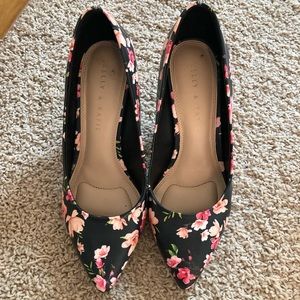 Kelly & Katie Black Floral Pumps